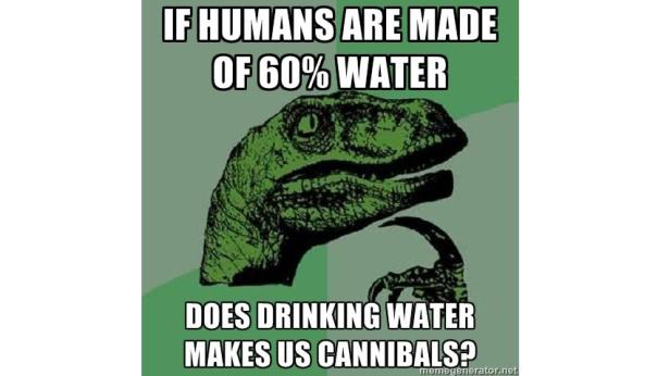 Ein grüner Dinosaurier im Meme-Stil denkt über die Frage nach, ob Wassertrinken uns zu Kannibalen macht.