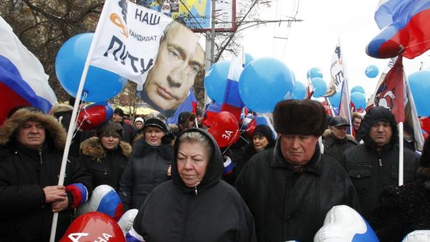 Moskau: 130.000 demonstrieren für Putin