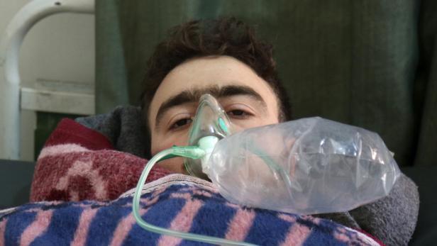 Syrien: Klinik mit Opfern des Giftangriffs mit Rakete beschossen
