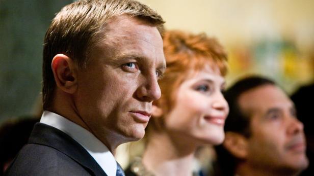 Daniel Craig und Gemma Arterton bei einer Veranstaltung.
