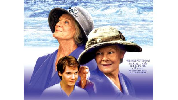 Das Filmplakat zeigt Maggie Smith, Judi Dench und Daniel Brühl vor einem verschwommenen Hintergrund.