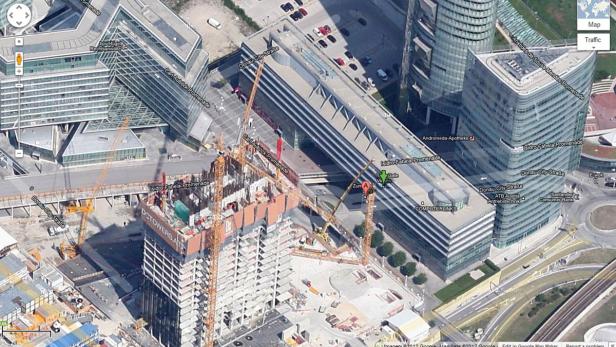 Luftaufnahme einer Baustelle in der Donau City in Wien.