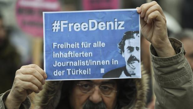 Deutscher Journalistenpreis für inhaftierten Reporter Yücel
