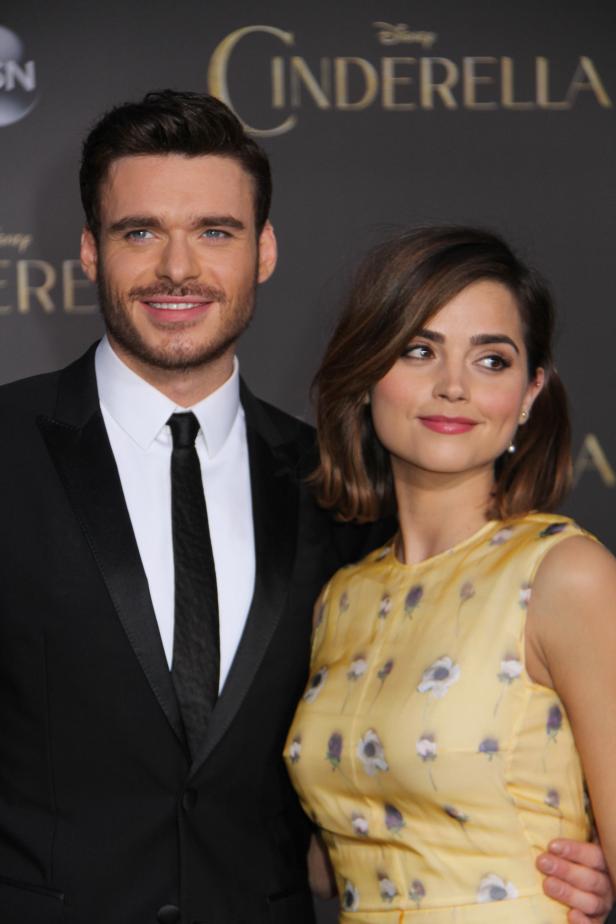 Richard Madden und Jenna Coleman bei der Premiere von „Cinderella“.