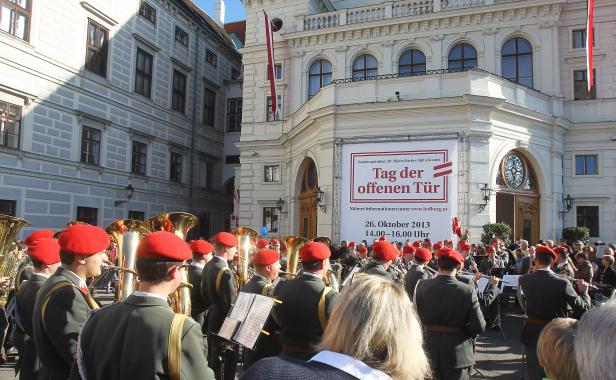 Nationalfeiertag: Action, Andacht und Angelobung