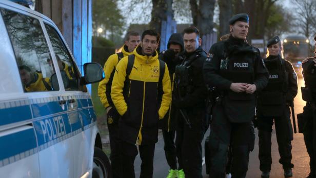 Polizei: "Gezielter Angriff" auf Borussia Dortmund
