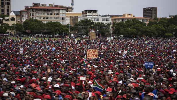 Zehntausende marschieren gegen Jacob Zuma