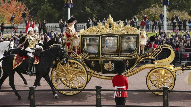 Trump besteht auf Fahrt in Kutsche der Queen