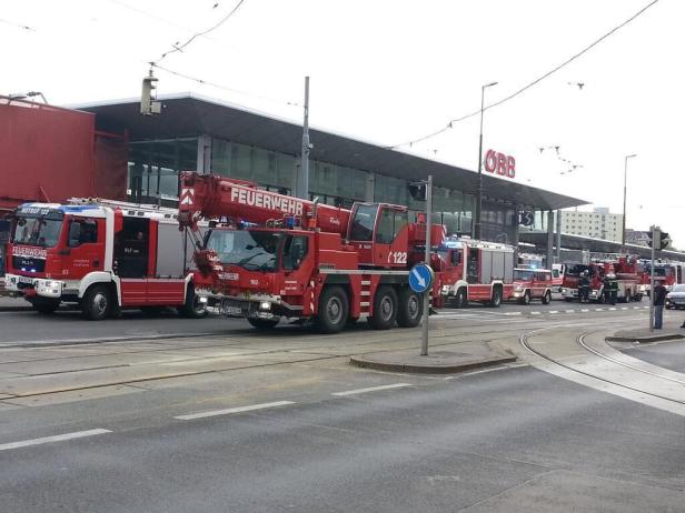 Bilder vom Zugunfall am Bahnhof Wien-Meidling