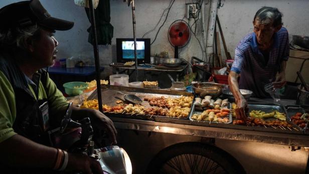 Bangkok will alle Straßenküchen verbieten
