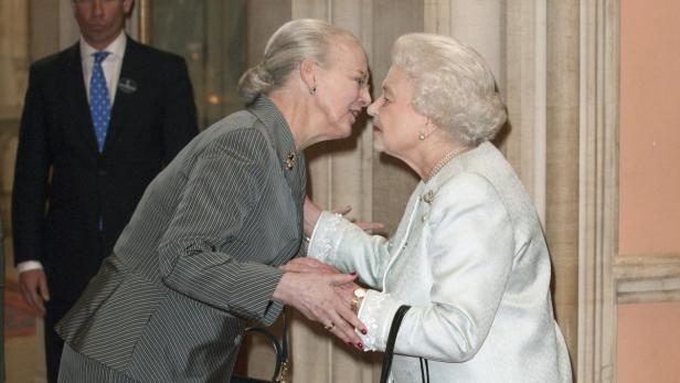 Königin Margrethe II. von Dänemark trifft Königin Elisabeth II..