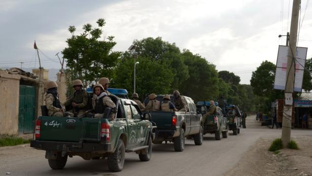 Afghanistan: 50 Tote bei Taliban-Angriff auf Militärbasis