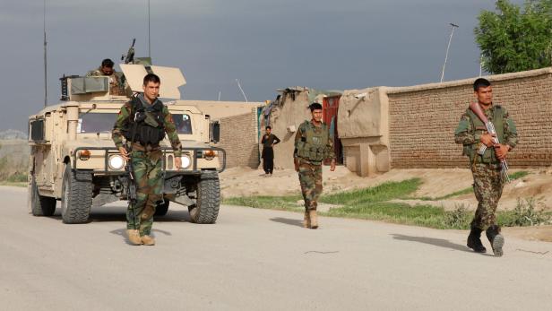 Taliban töteten mehr als 140 afghanische Soldaten