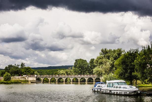 Stadt, Land, Fluss: Mit dem Boot durch Burgund