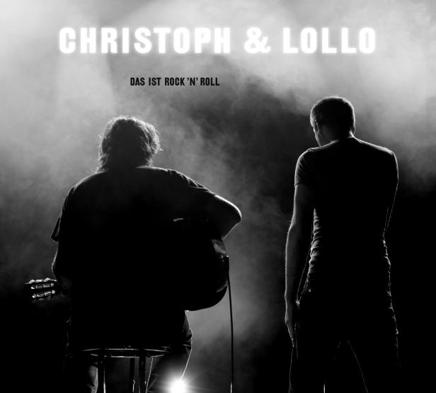 Presse Christoph & Lollo spielen „Das ist Rock 'n' Roll“ auf der Bühne.