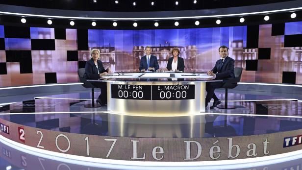 Bilder vom TV-Duell Macron - Le Pen