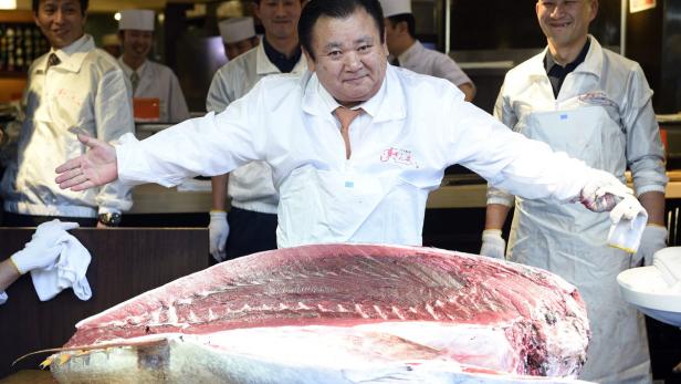 Japaner ersteigert Thunfisch für 31.000 Euro
