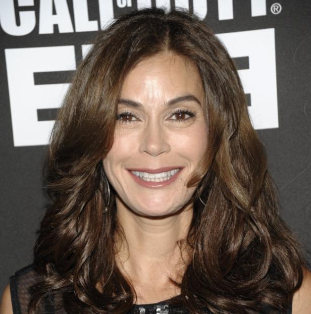 Teri Hatcher bleibt der Schauspielerei treu