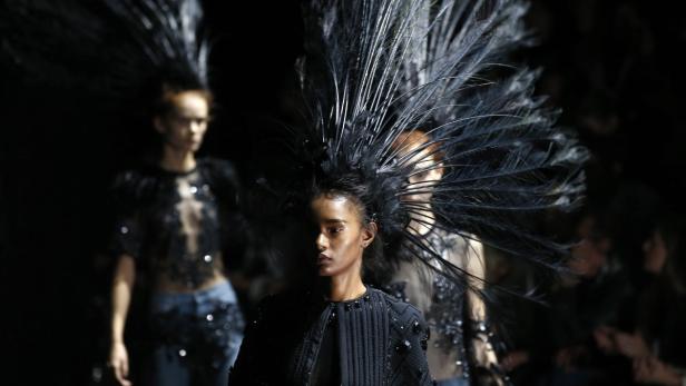 Louis Vuitton schnappt sich Nicolas Ghesquiere