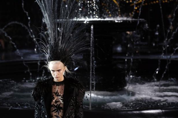 Louis Vuitton schnappt sich Nicolas Ghesquiere