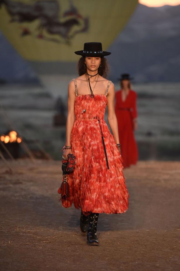 Diors coole Modeparty in der Wüste
