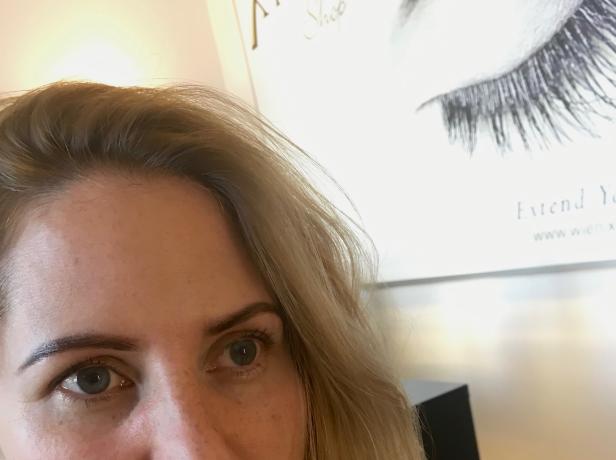 Test: Maßgeschneiderte Augenbrauen mit Neyes Brows