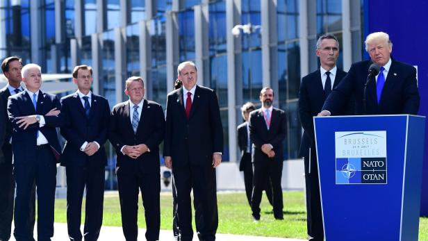 Trump drängt NATO-Mitglieder zu noch höheren Militärausgaben