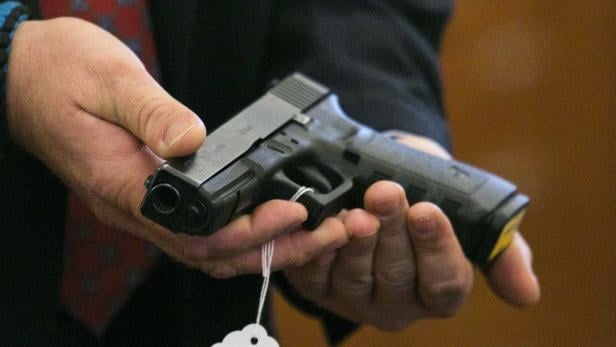 GTI-Treffen: 25-jähriger schoss mit Pistole aus Auto