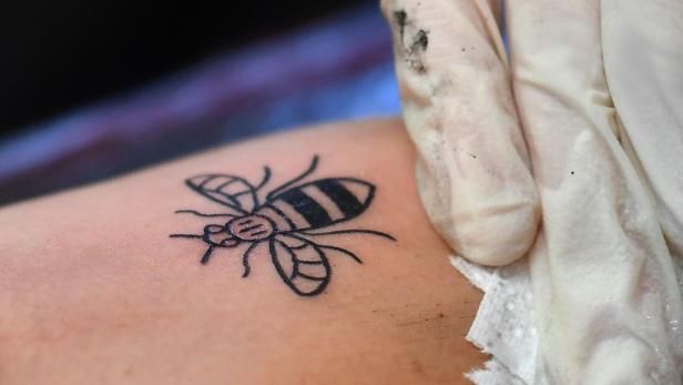 Manchester: Bienenstiche aus Solidarität