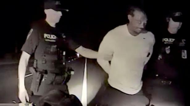 Polizei-Video von Festnahme zeigt verwirrten Woods