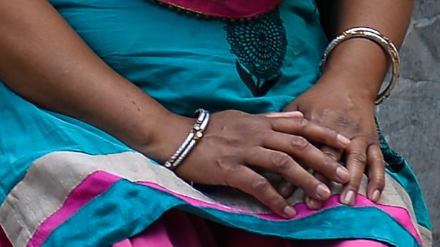 Indien: Frau vergewaltigt und ihr Baby getötet