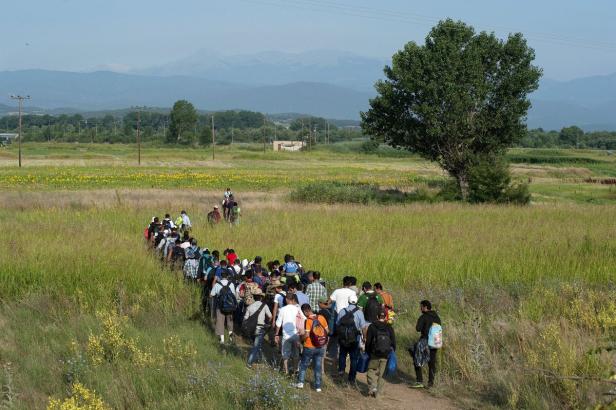 Syrische Flüchtlinge nahe Idomeni an der griechischen-mazedonischen Grenze
