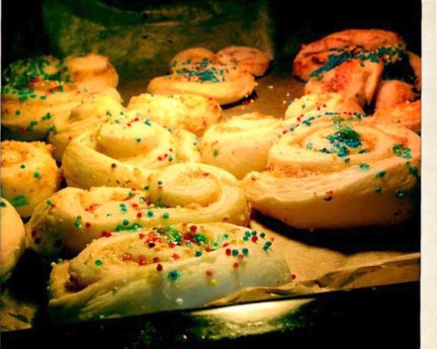 Osterhasen backen mit Freunden