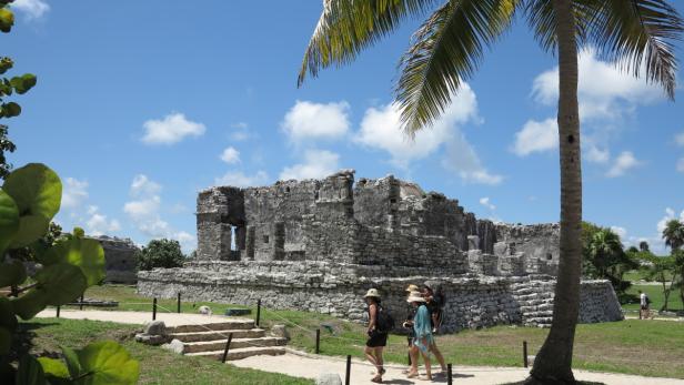 Gratis-Tequila & Baden beim Maya-Tempel