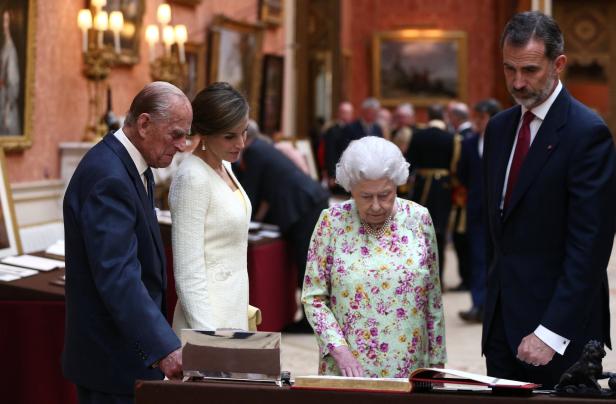 Pompös: Letizia & Felipe von Brit-Royals hofiert