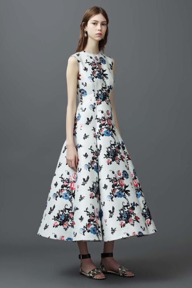 Outfit-Lob: Das kostet Melanias Blumen-Kleid