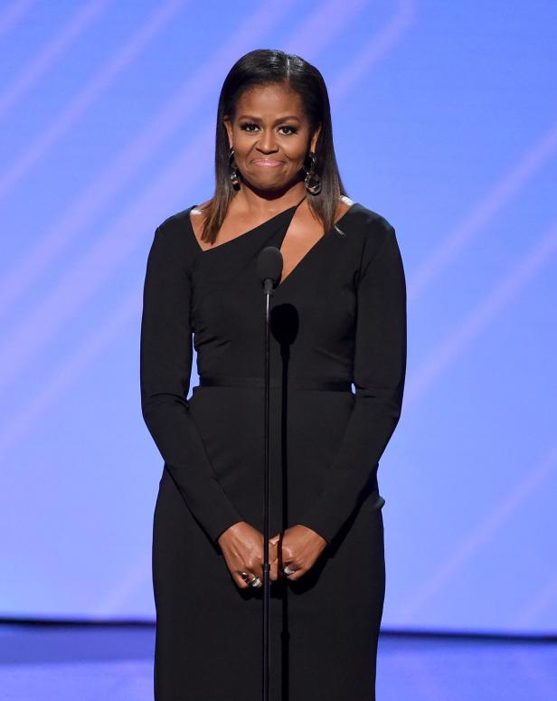 Michelle Obama zeigt sich im perfekten Cocktailkleid
