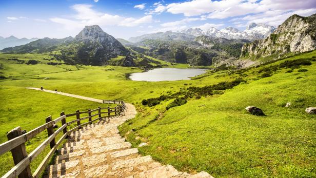 Asturien: Hohe Berge und viel Meer