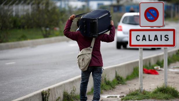 Flüchtlinge: Paris richtet neue Unterkünfte in Calais ein