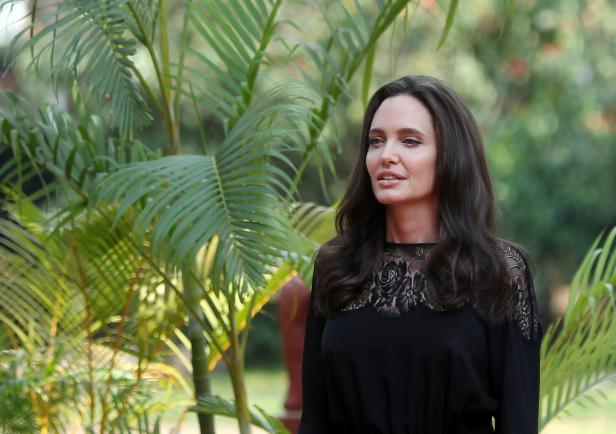 Jolie: Von Brad zu Klinikaufenthalt gedrängt