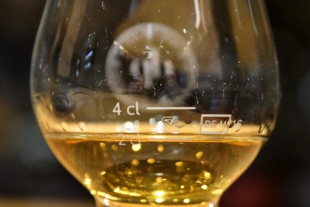 Chinese zahlte für ein Glas Whisky 9000 Euro