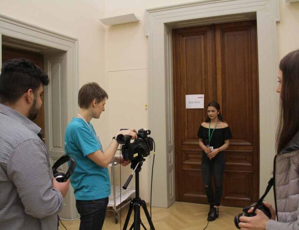 Jugendliche machen Medien