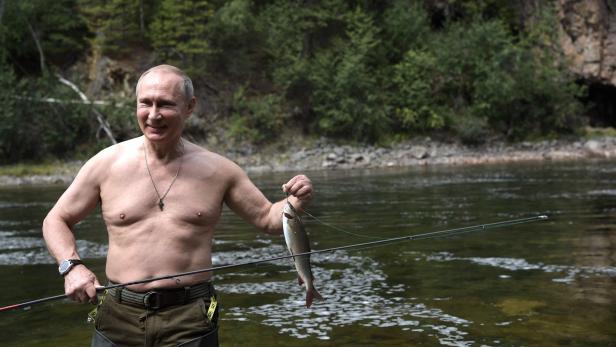 Ein "toller Hecht": Die Putin-Show im Wahlkampf