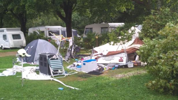 Campingplatz in Kärnten wegen Unwetterfront evakuiert