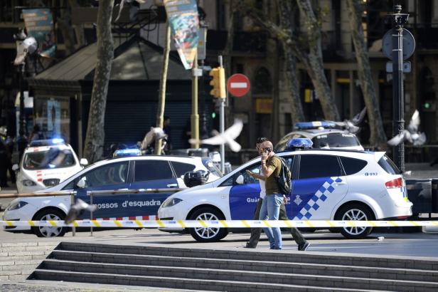 Anschlag in Barcelona: Chaos auf der Rambla