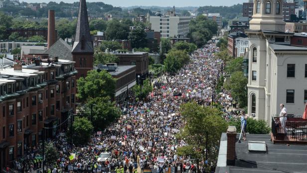 Boston: Tausende demonstrierten gegen Rassismus