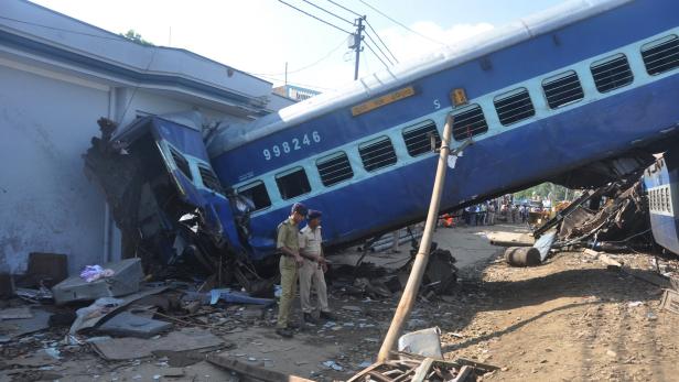Mindestens 23 Tote bei Bahnunglück in Indien
