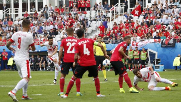 Schweiz schlägt Albanien 1:0