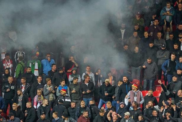 Löw kritisiert Fan-Chaoten scharf: "Ich bin voller Wut"