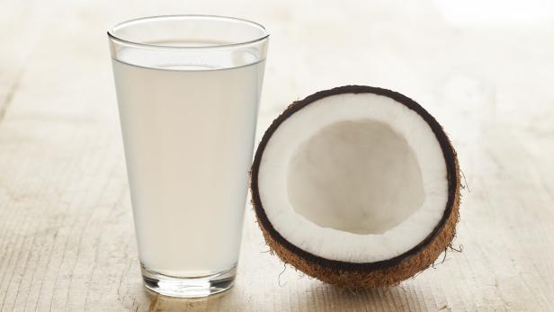 Kokoswasser zum Frühstück: Was bringt's?